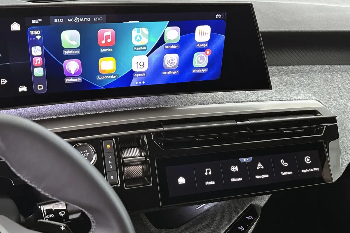 1.6 plug-in Hybrid 195 Allure /Navi / Camera / Trekhaak / Voordeel