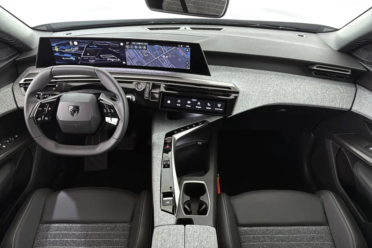1.6 plug-in Hybrid 195 Allure /Navi / Camera / Trekhaak / Voordeel