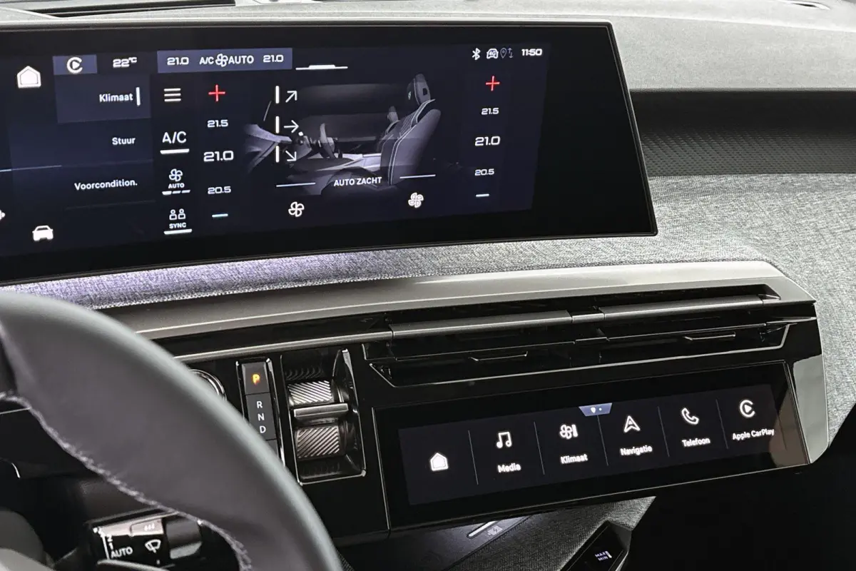 1.6 plug-in Hybrid 195 Allure /Navi / Camera / Trekhaak / Voordeel