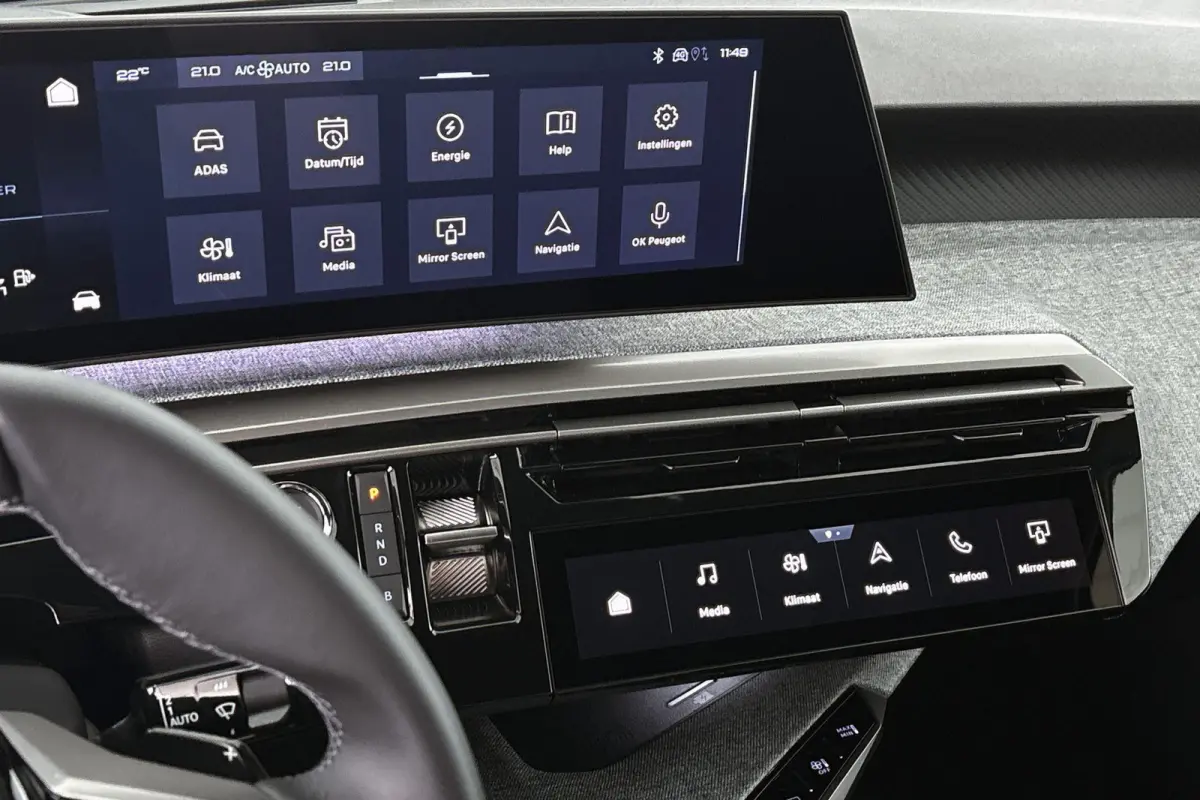 1.6 plug-in Hybrid 195 Allure /Navi / Camera / Trekhaak / Voordeel