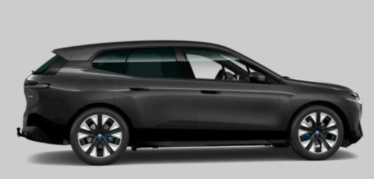 xDrive40 Sportpakket - Trekhaak - Panoramadak - Multifunctionele stoelen voor - Getinte Ruiten -