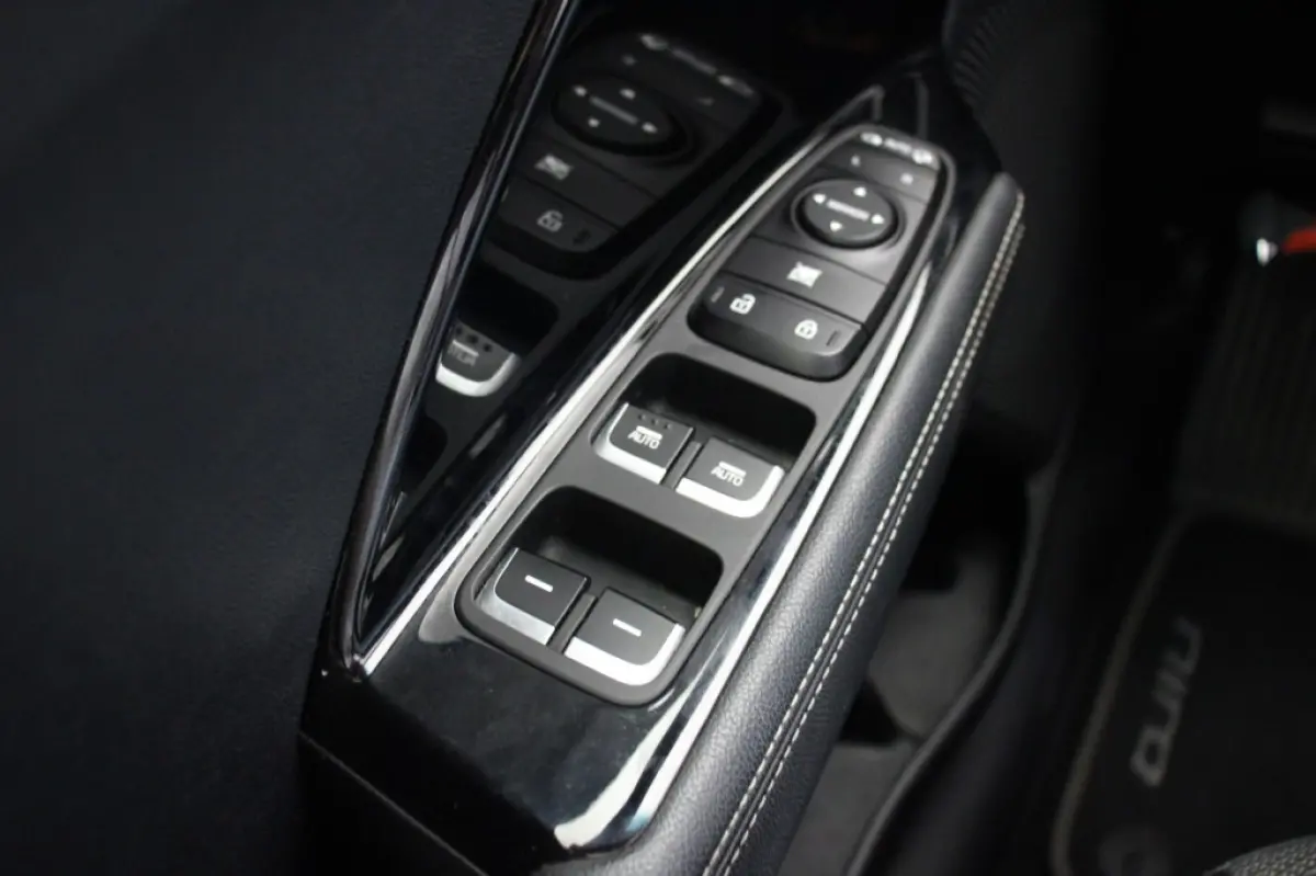 E-Niro DynamicLine 64 kWh - Carplay, Camera, Half Leer, Stoelverw.