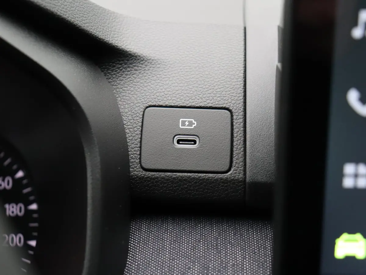 TCe 100pk limited edition | Achteruitrijcamera | Climate control | Cruise control |