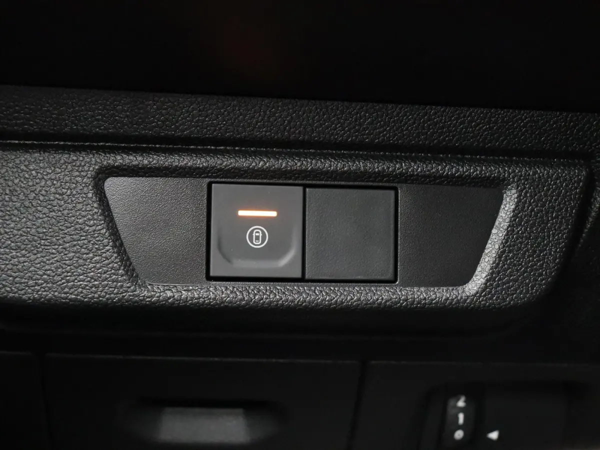 TCe 100pk limited edition | Achteruitrijcamera | Climate control | Cruise control |