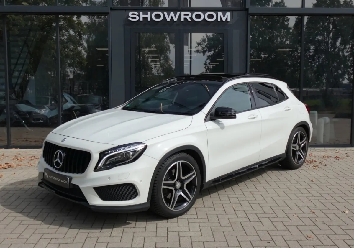 250 4Matic Prestige PANO CAM NAVI