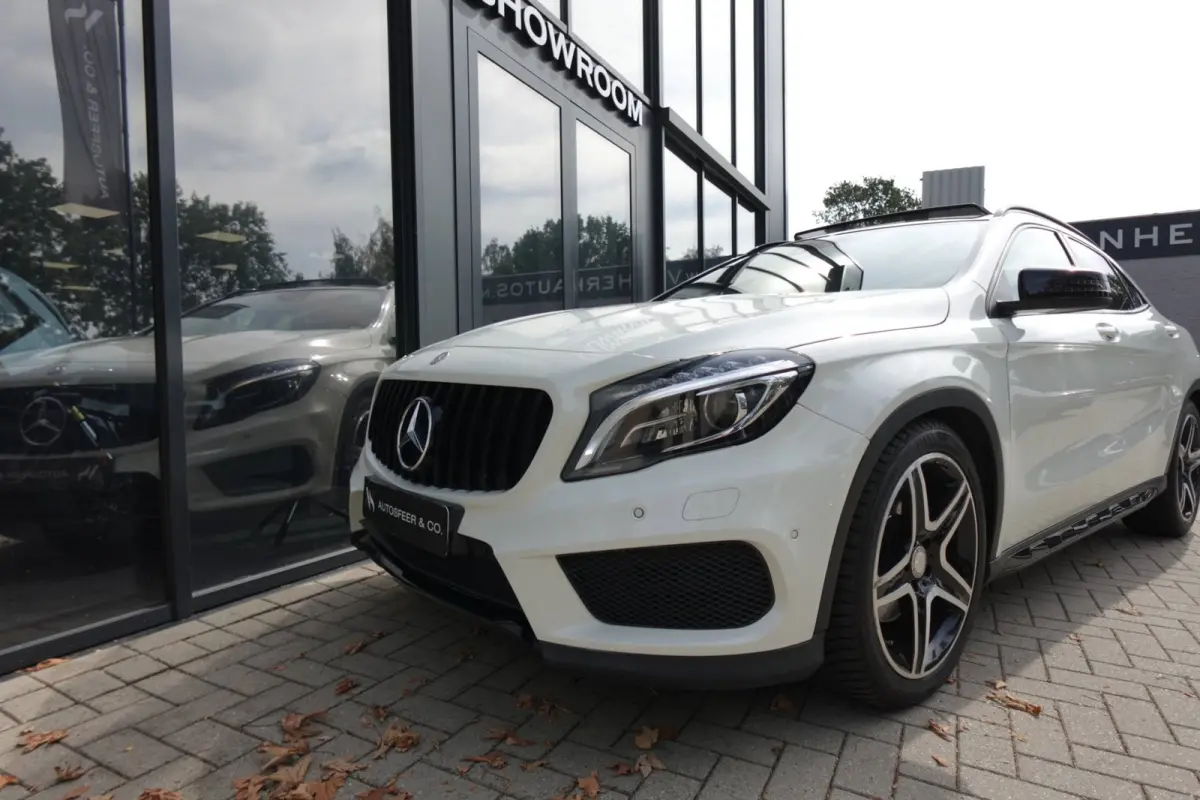 250 4Matic Prestige PANO CAM NAVI