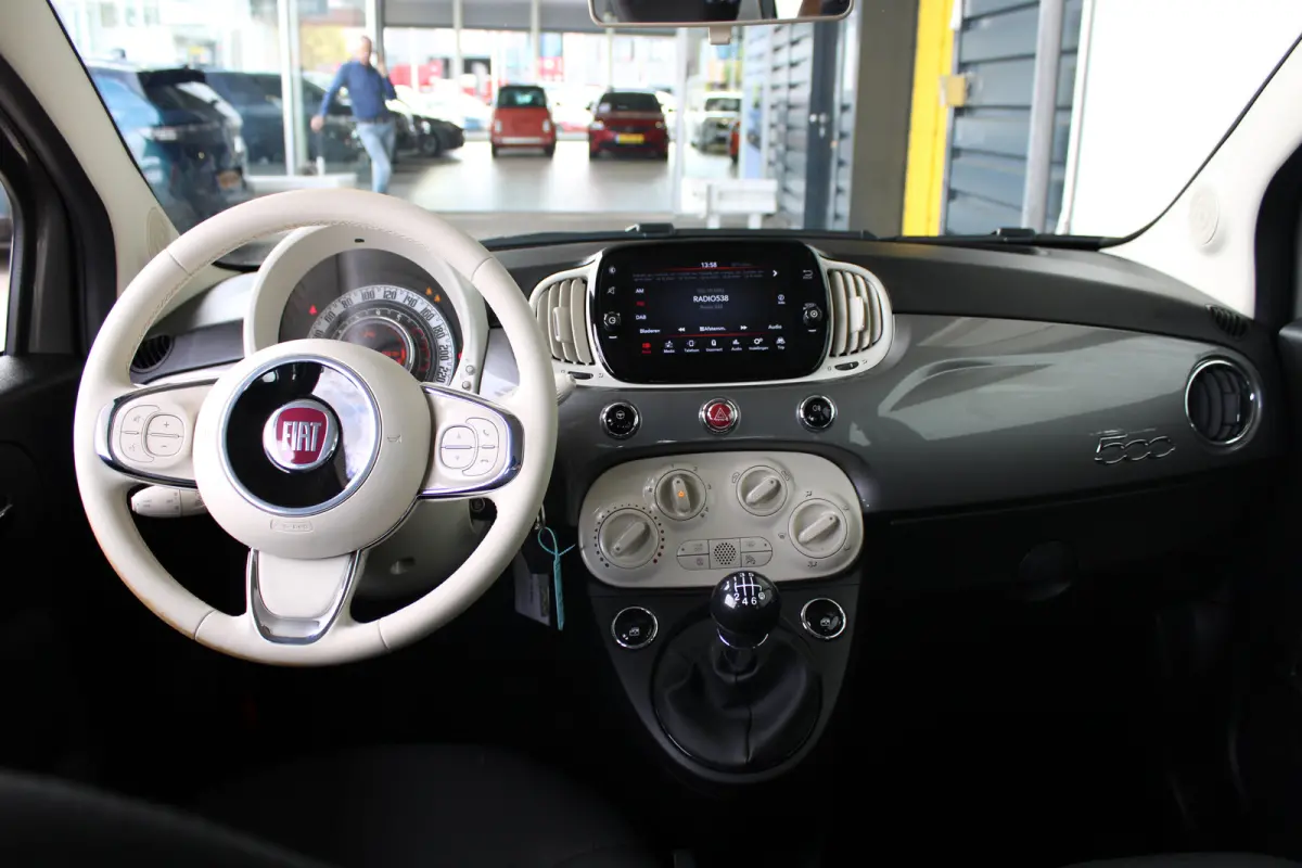 1.0 Hybrid | Cruise control | Apple Carplay/ Android Auto | Lichtmetalen velgen |