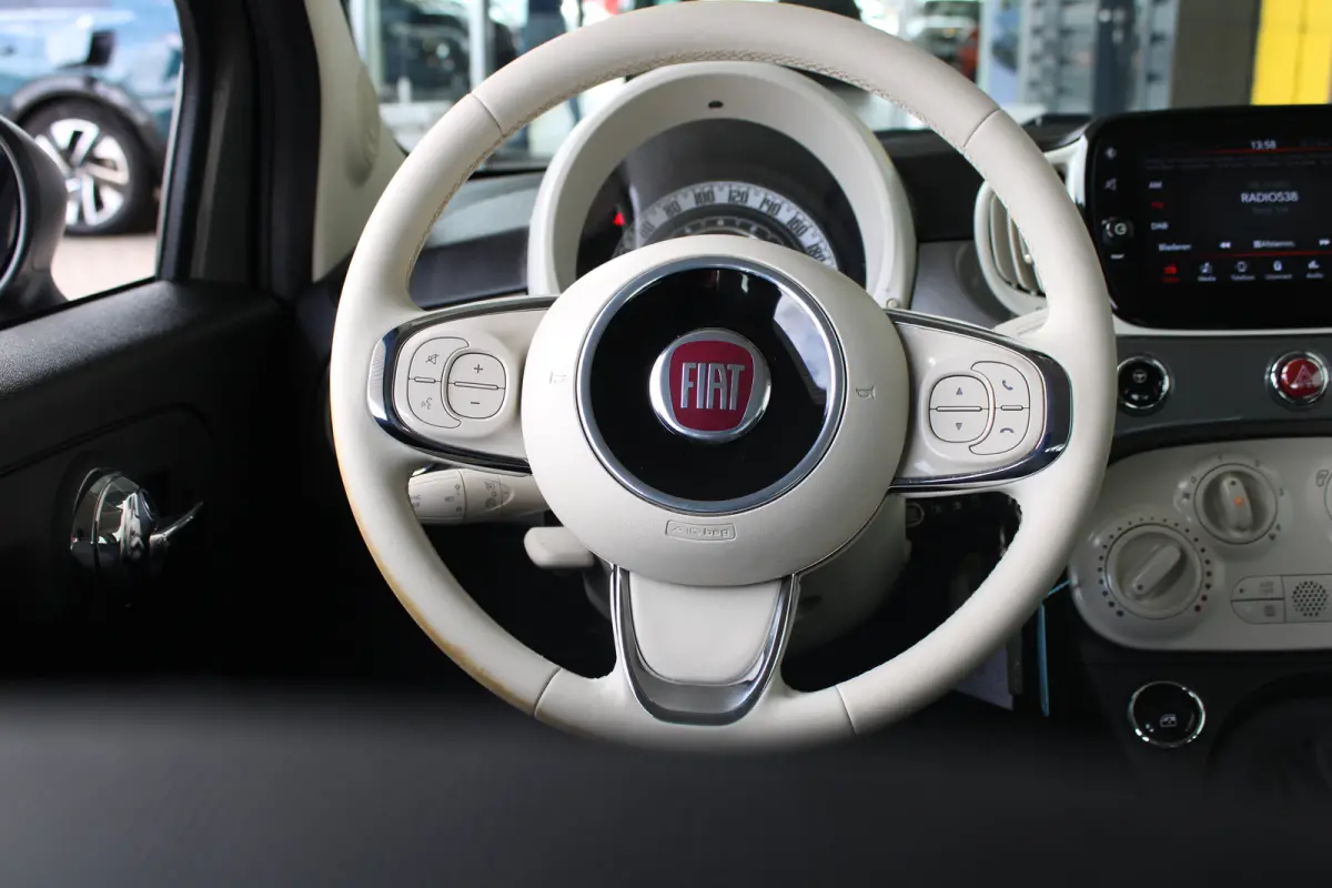 1.0 Hybrid | Cruise control | Apple Carplay/ Android Auto | Lichtmetalen velgen |