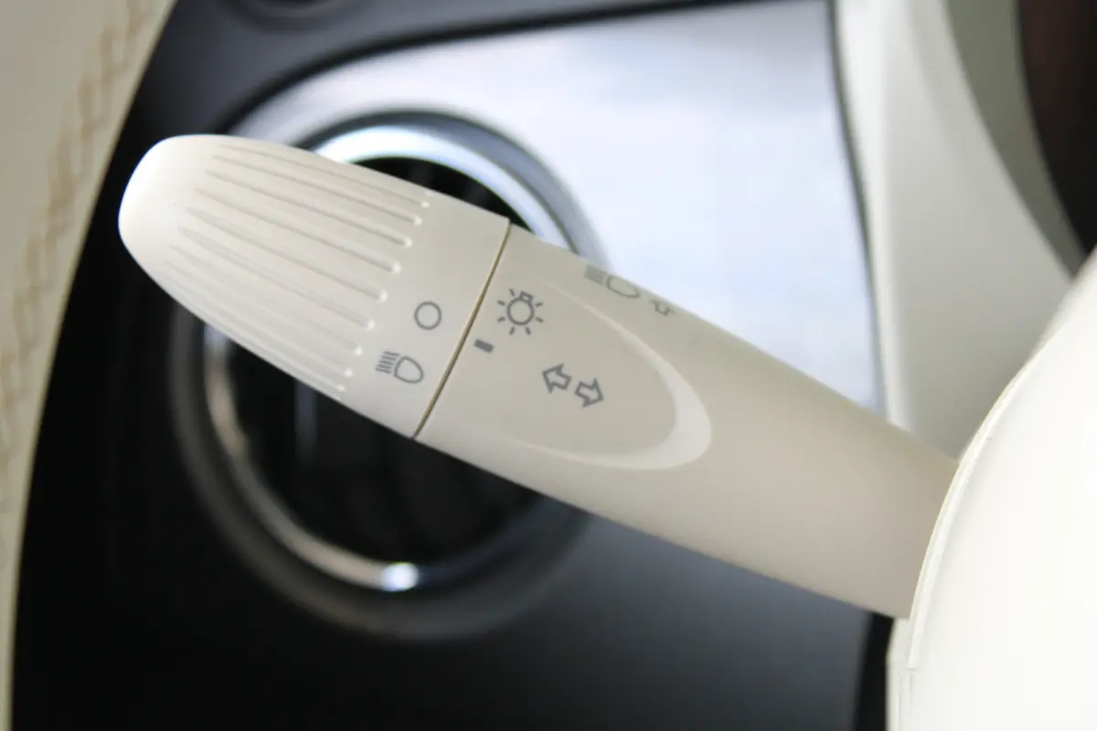1.0 Hybrid | Cruise control | Apple Carplay/ Android Auto | Lichtmetalen velgen |