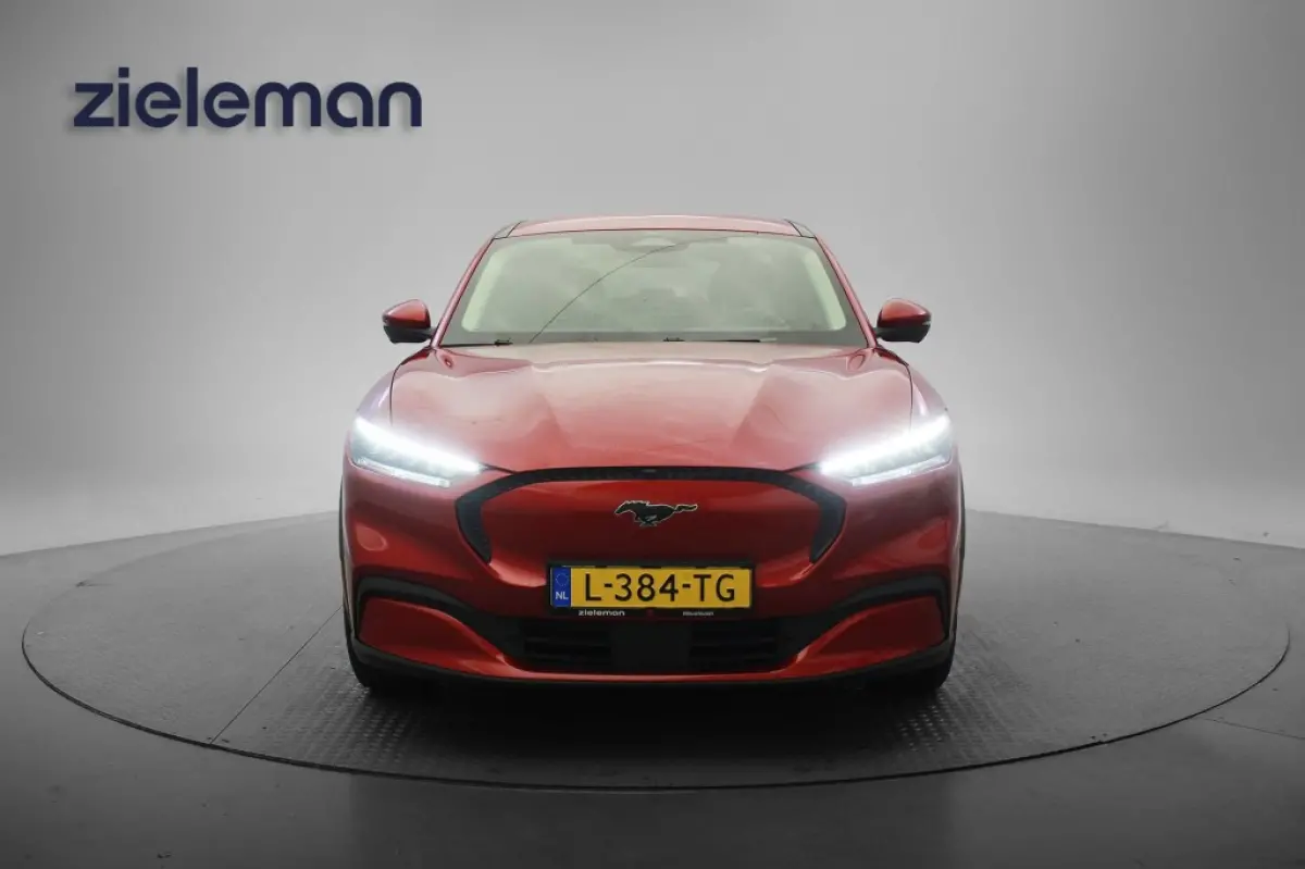 RWD 75 kWh - Carplay, Camera, Leer, Stoel/Stuur Verw. B&O, Afn. Trekhaak, SOH 93%