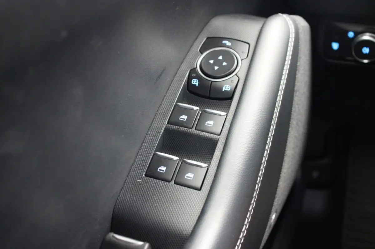 RWD 75 kWh - Carplay, Camera, Leer, Stoel/Stuur Verw. B&O, Afn. Trekhaak, SOH 93%