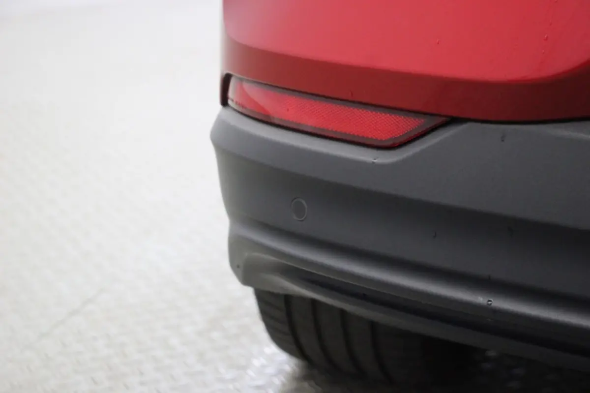 RWD 75 kWh - Carplay, Camera, Leer, Stoel/Stuur Verw. B&O, Afn. Trekhaak, SOH 93%