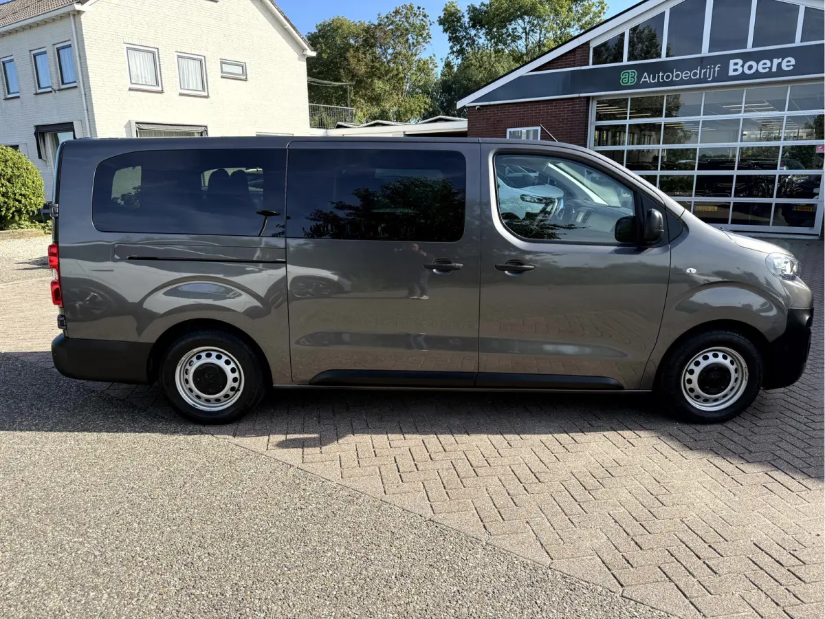 75 kWh Standard incl.BTW, SOH 93.6%, 9-Persoons, slechts 20526km