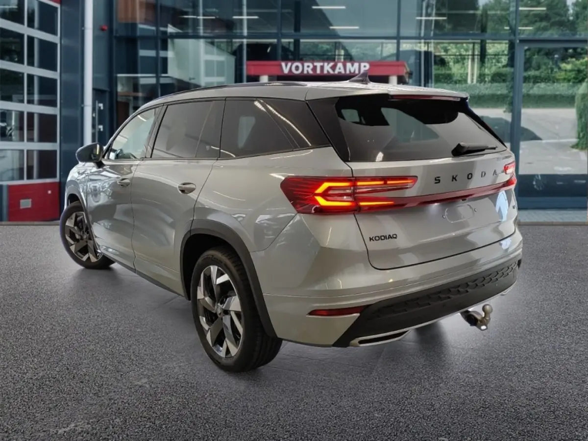 1.5 TSI IV SPORTLINE FISCAAL LAAG! TREKHAAK/CAMERA/DCC/ACC/STOELVERW