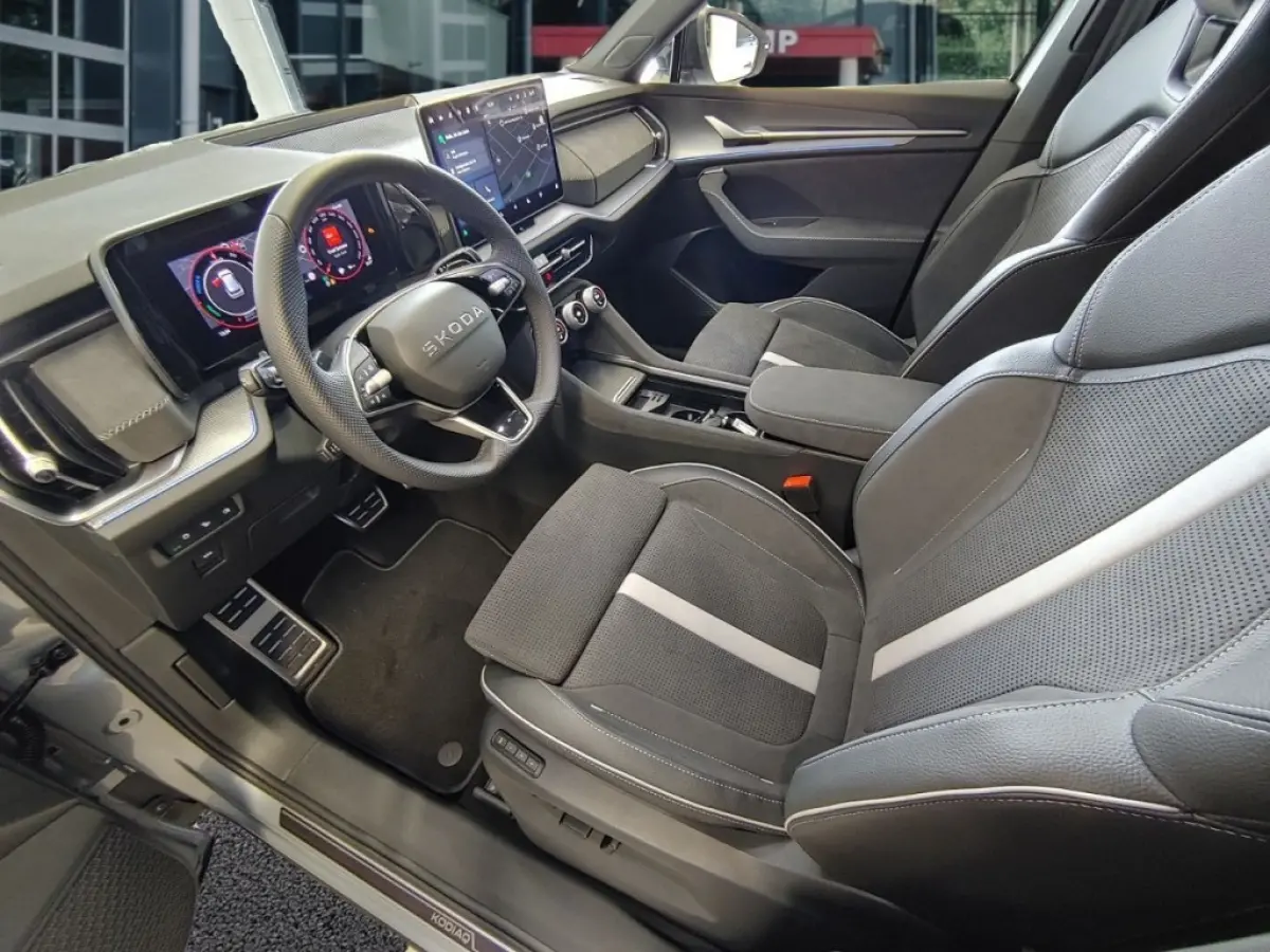 1.5 TSI IV SPORTLINE FISCAAL LAAG! TREKHAAK/CAMERA/DCC/ACC/STOELVERW
