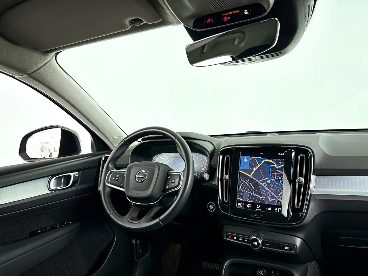 T2 Business Pro | Parkeercamera | Stoelverwarming | Cruise control adaptief | Navigatie