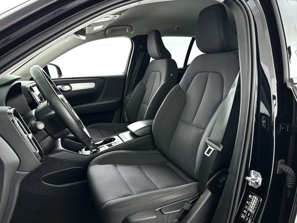 T2 Business Pro | Parkeercamera | Stoelverwarming | Cruise control adaptief | Navigatie