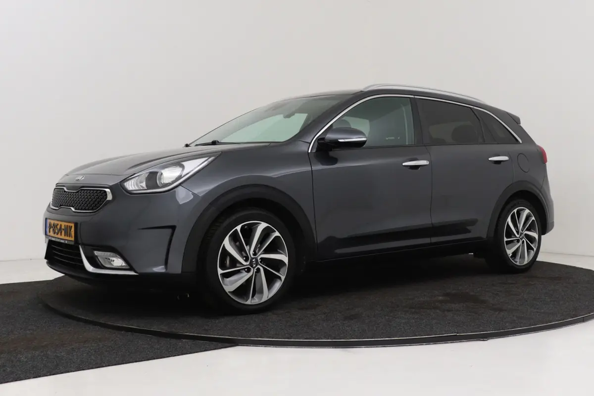 1.6 GDi Hybrid DynamicLine | Camera | CarPlay | Navigatie | Volledig Ond. | 18" Velgen |