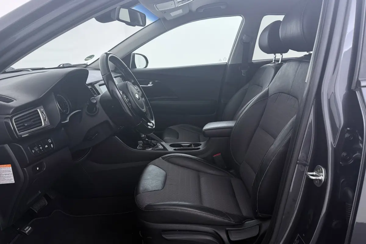 1.6 GDi Hybrid DynamicLine | Camera | CarPlay | Navigatie | Volledig Ond. | 18" Velgen |