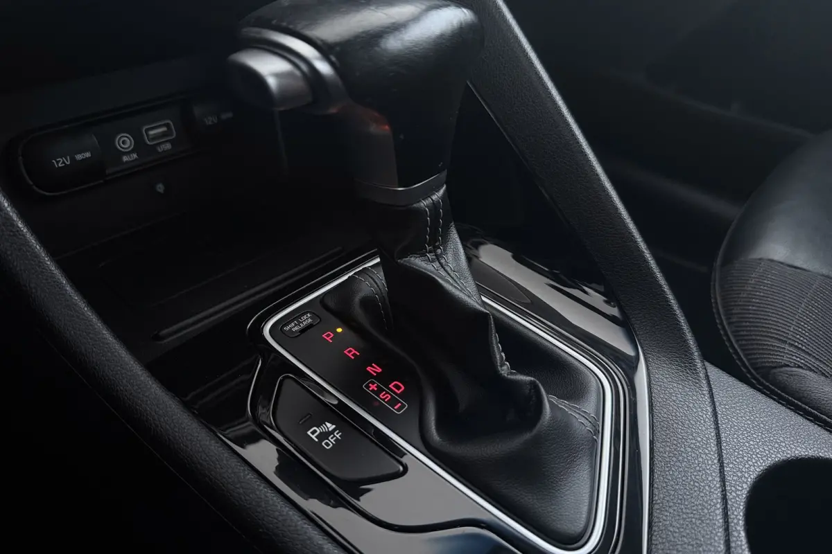 1.6 GDi Hybrid DynamicLine | Camera | CarPlay | Navigatie | Volledig Ond. | 18" Velgen |