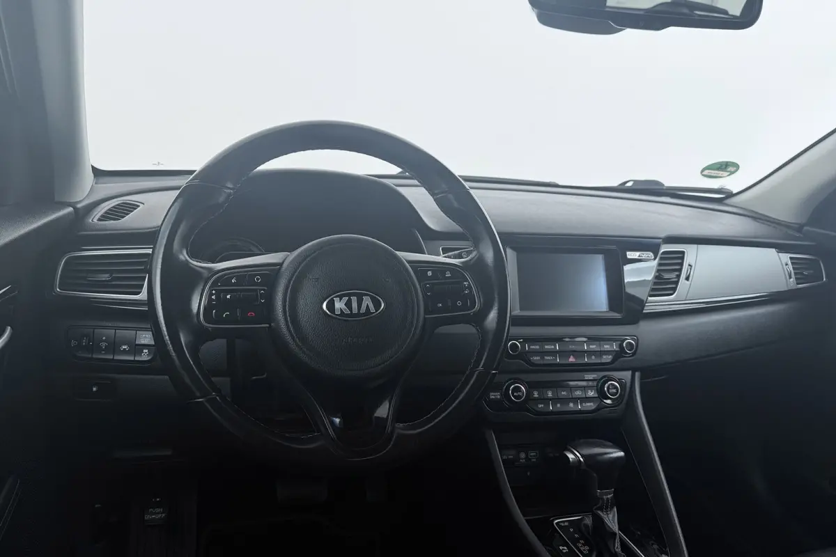 1.6 GDi Hybrid DynamicLine | Camera | CarPlay | Navigatie | Volledig Ond. | 18" Velgen |