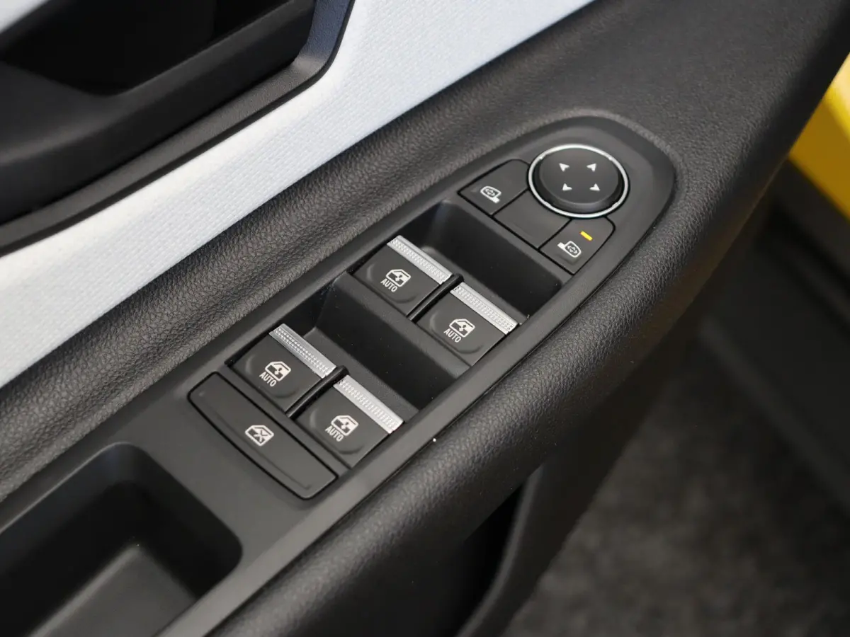 urban range evolution 40 kWh | Vijf jaar garantie | Stoelverwarming | Apple carplay / Android Auto |