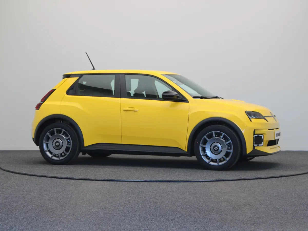 urban range evolution 40 kWh | Vijf jaar garantie | Stoelverwarming | Apple carplay / Android Auto |