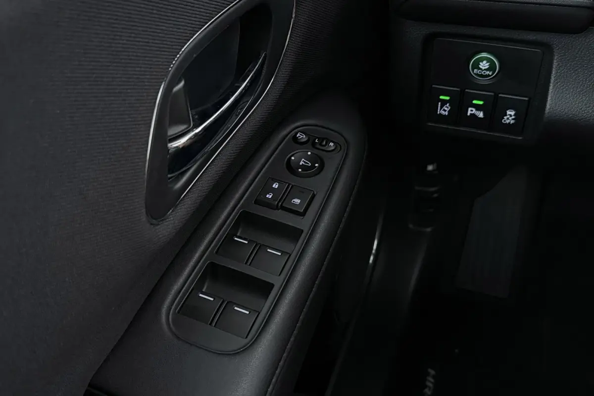 1.5 i-VTEC Elegance | Org NL | 42.000 KM! | Trekhaak | Camera | Navigatie | Magic Seats | Stoelverwarming | Dealer Ond.
