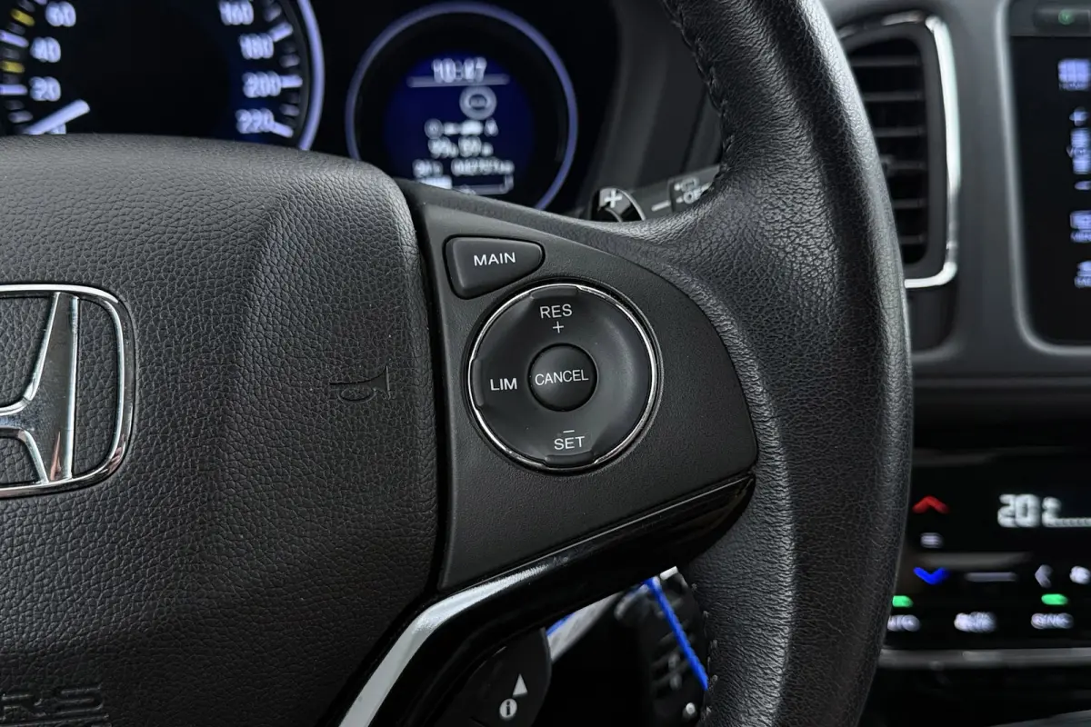 1.5 i-VTEC Elegance | Org NL | 42.000 KM! | Trekhaak | Camera | Navigatie | Magic Seats | Stoelverwarming | Dealer Ond.