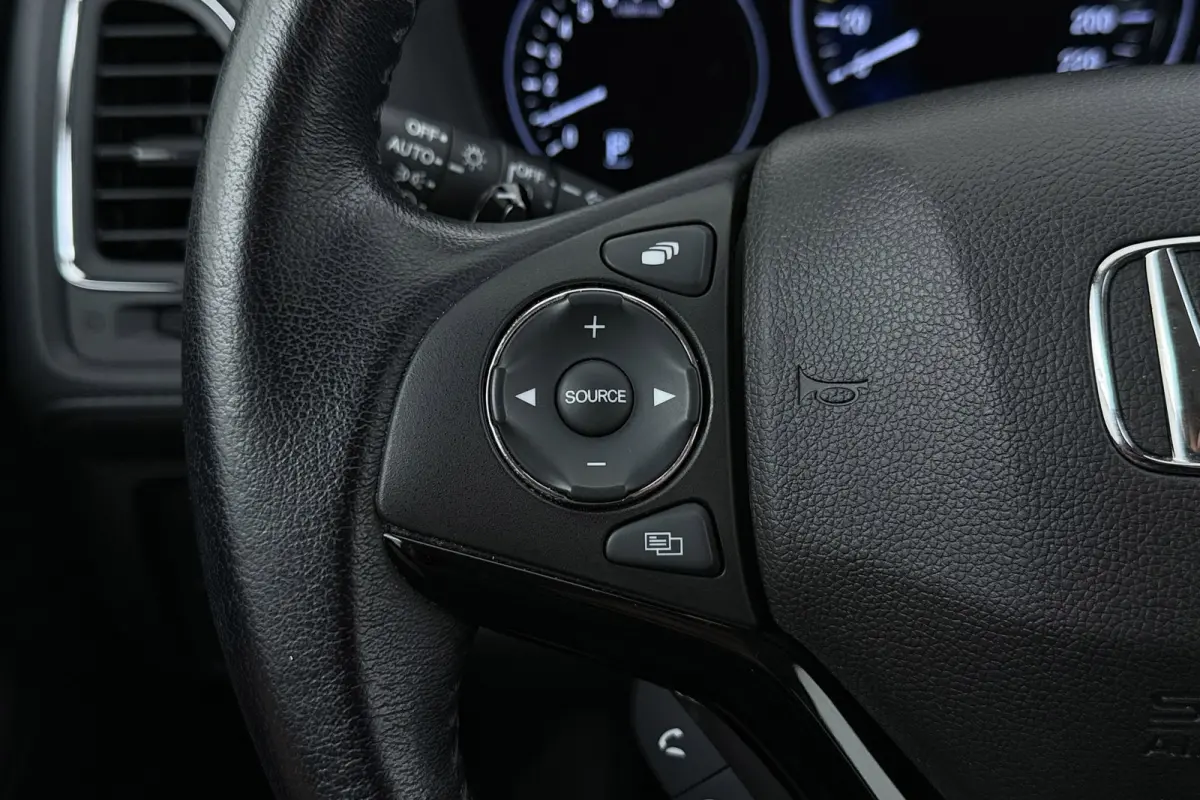 1.5 i-VTEC Elegance | Org NL | 42.000 KM! | Trekhaak | Camera | Navigatie | Magic Seats | Stoelverwarming | Dealer Ond.