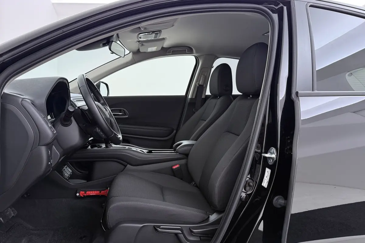 1.5 i-VTEC Elegance | Org NL | 42.000 KM! | Trekhaak | Camera | Navigatie | Magic Seats | Stoelverwarming | Dealer Ond.