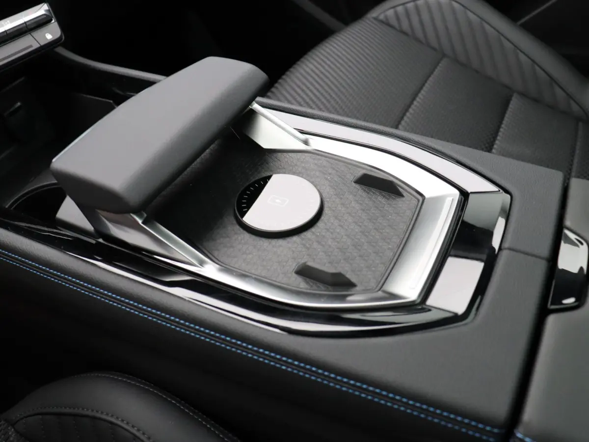 E-Tech full hybrid 200pk esprit Alpine | Vijf jaar garantie | HUD | Panoramisch dak | Harman Kardon | 360 graden camera |
