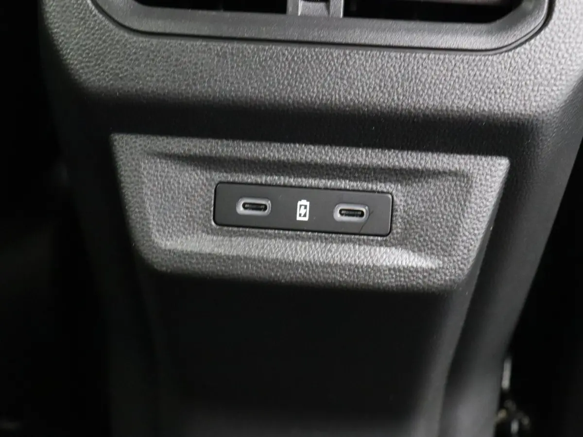 E-Tech full hybrid 200pk esprit Alpine | Vijf jaar garantie | HUD | Panoramisch dak | Harman Kardon | 360 graden camera |