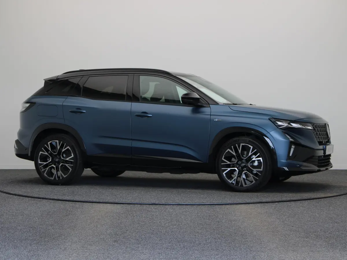 E-Tech full hybrid 200pk esprit Alpine | Vijf jaar garantie | HUD | Panoramisch dak | Harman Kardon | 360 graden camera |