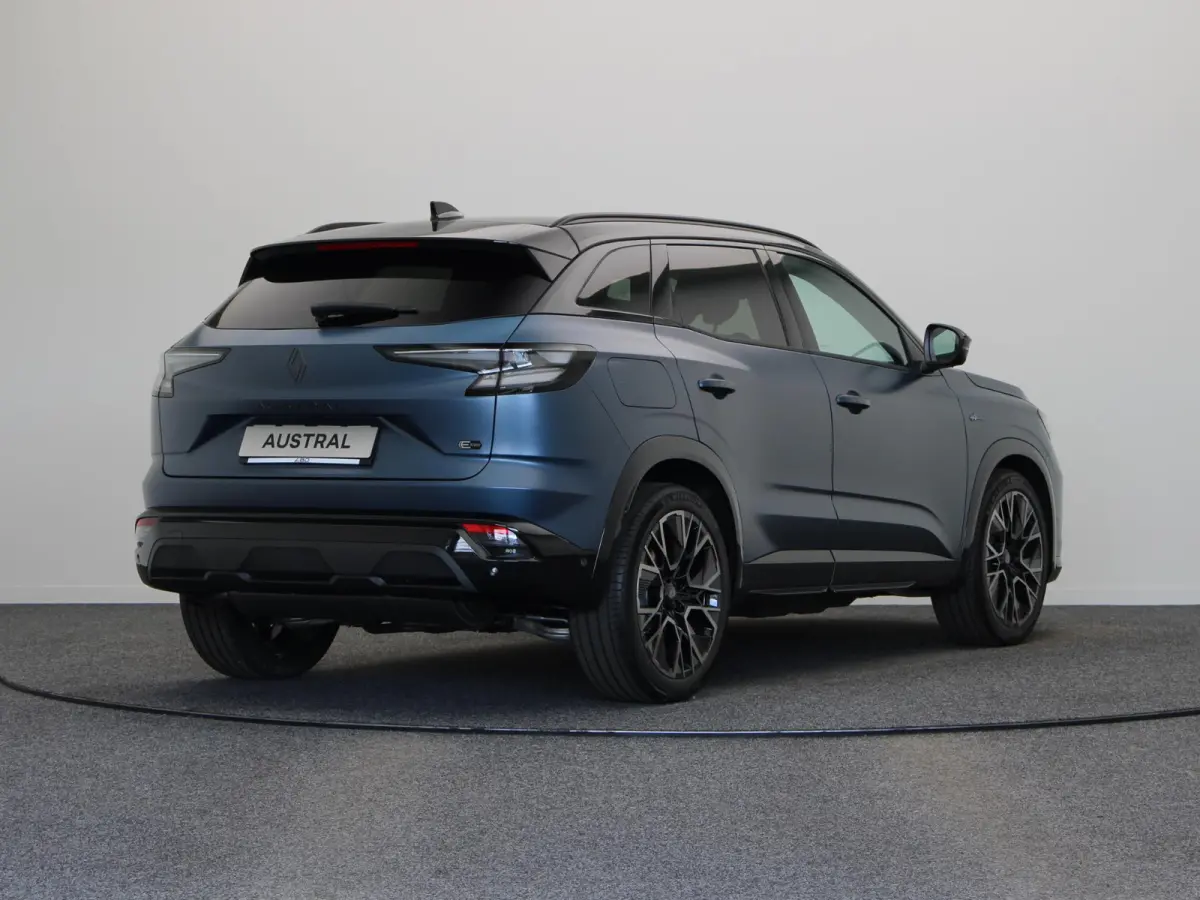 E-Tech full hybrid 200pk esprit Alpine | Vijf jaar garantie | HUD | Panoramisch dak | Harman Kardon | 360 graden camera |