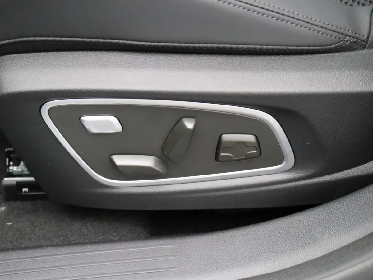 E-Tech full hybrid 200pk esprit Alpine | Vijf jaar garantie | HUD | Panoramisch dak | Harman Kardon | 360 graden camera |