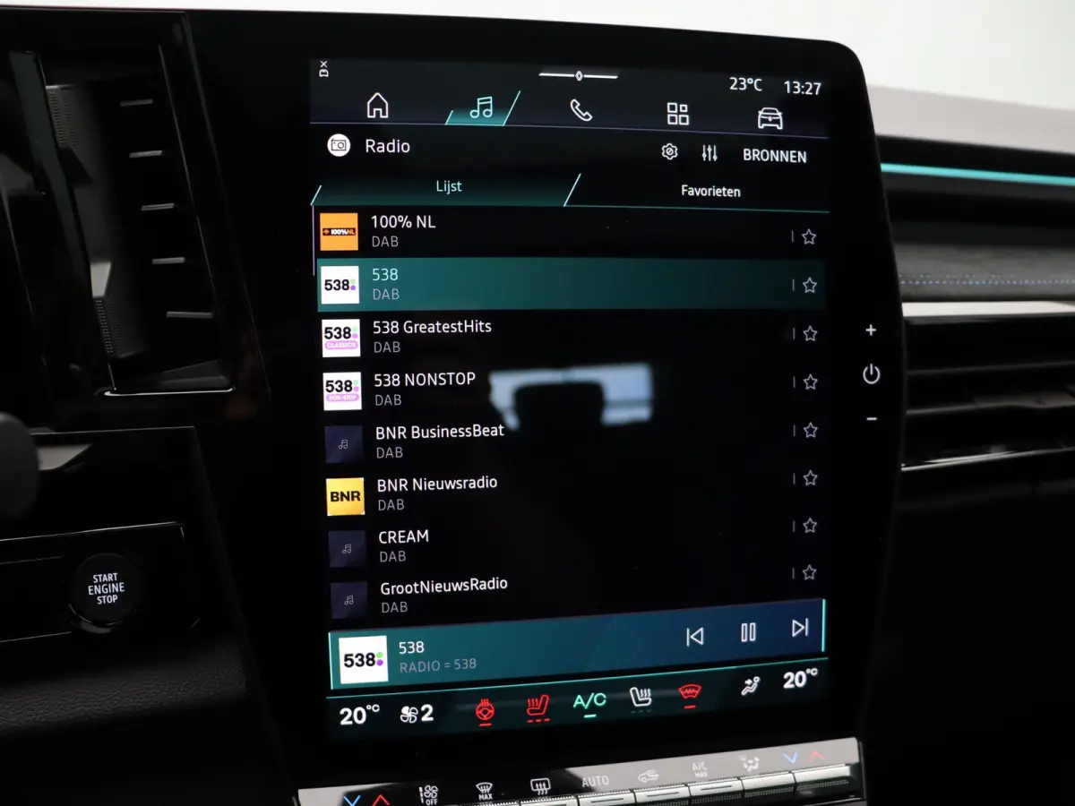 E-Tech full hybrid 200pk esprit Alpine | Vijf jaar garantie | HUD | Panoramisch dak | Harman Kardon | 360 graden camera |