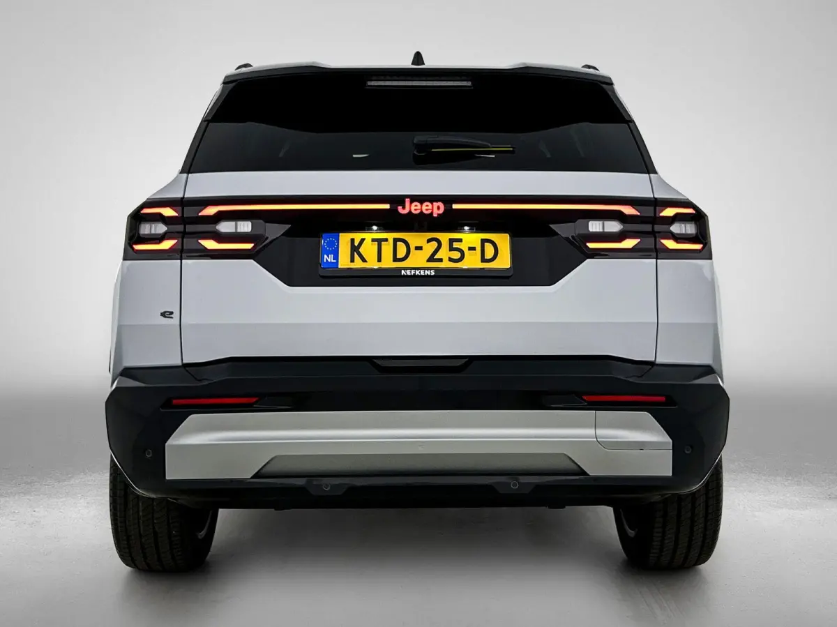 1.6 225pk e-Hybrid Plug-In Summit Automaat | Elektrisch Verstelb. Bestuurdersstoel | Elektrische Klep | 360 Camera | Stoelverwarming/-verkoeling | Navigatie | Adaptieve Cruise Control | Dode
