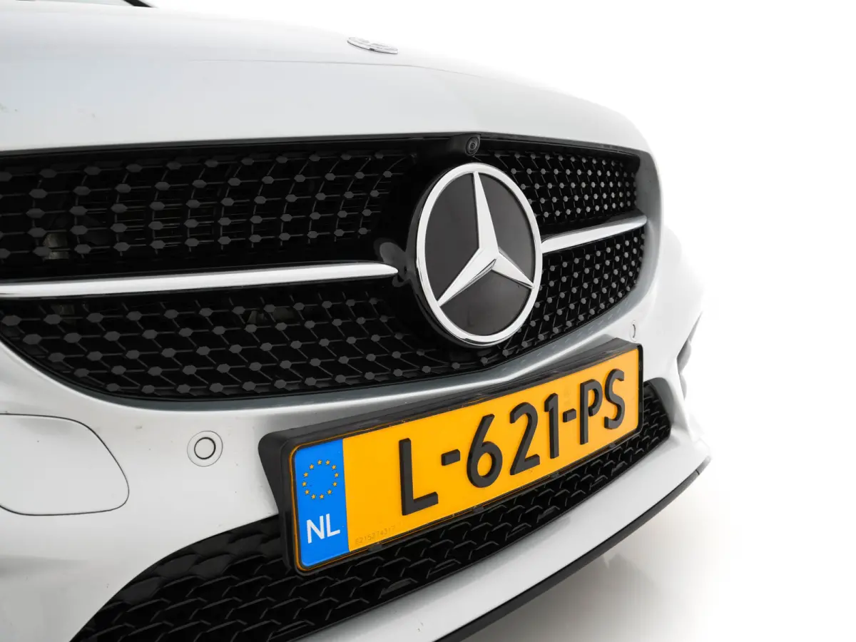 300 e AMG-Styling Business Solution Limited Night-Pack (Plug-in) {SoH-94%} (INCL-BTW) Aut. *PANO | LEATHER-MICROFIBRE | MULTIBEAM-LED | TOPVIEW | DIGI-COCKPIT | BLINDSPOT | HEATED-SPORTSEATS