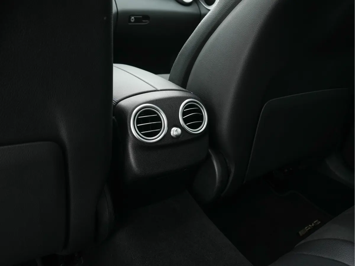 300 e AMG-Styling Business Solution Limited Night-Pack (Plug-in) {SoH-94%} (INCL-BTW) Aut. *PANO | LEATHER-MICROFIBRE | MULTIBEAM-LED | TOPVIEW | DIGI-COCKPIT | BLINDSPOT | HEATED-SPORTSEATS