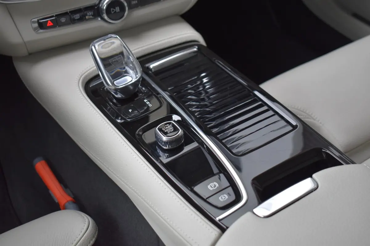 2.0 T8 AWD Inscription