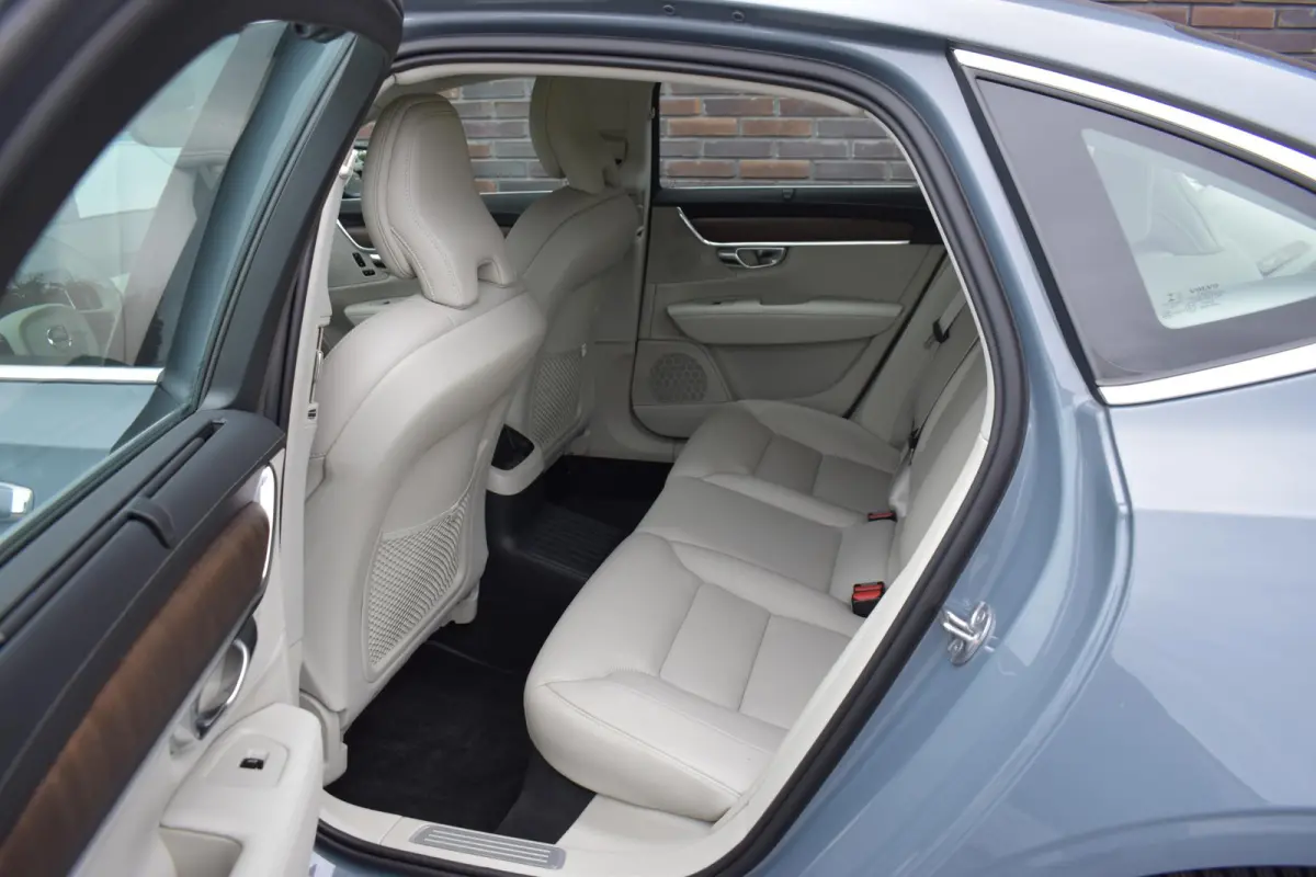 2.0 T8 AWD Inscription