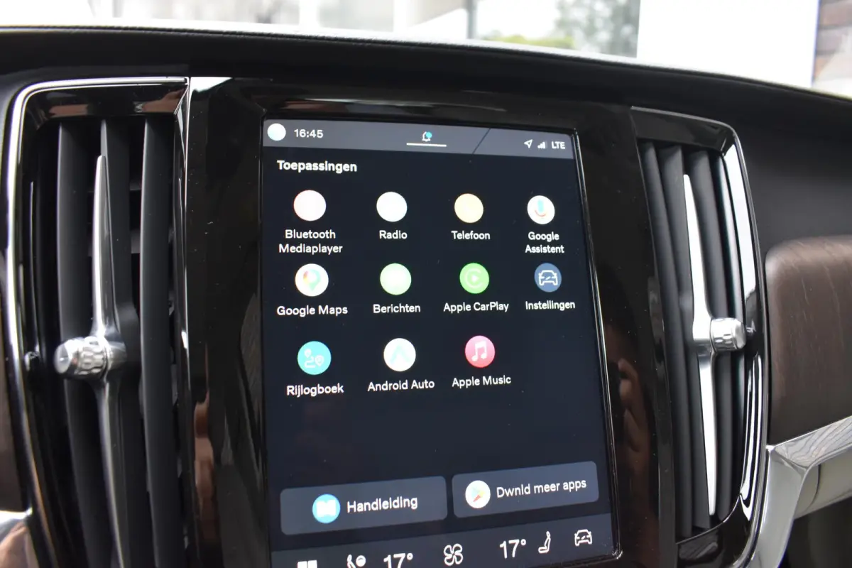 2.0 T8 AWD Inscription