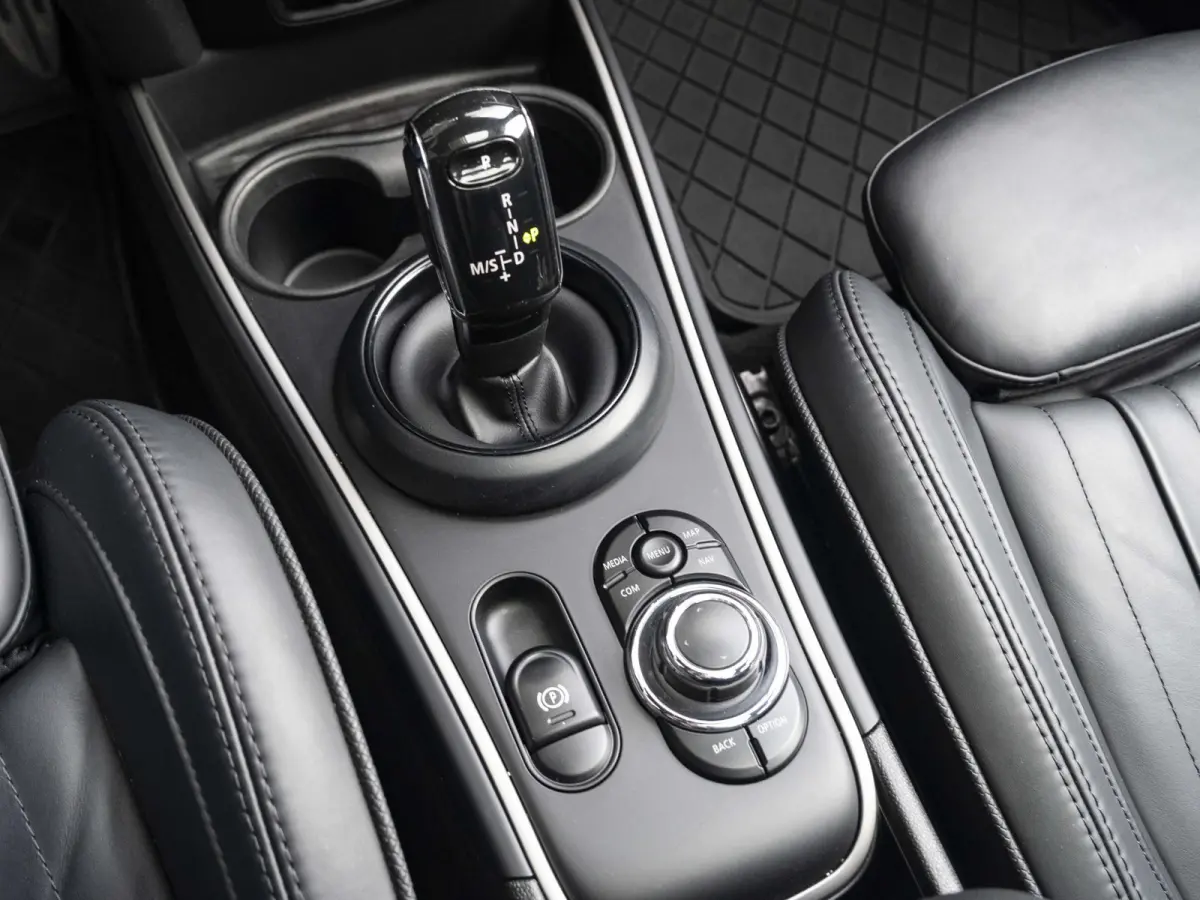 John Cooper Works ALL4 | Panoramadak | Voorruit verwarming | Stoel en Stuur verwarming | Adaptive Cruise Control