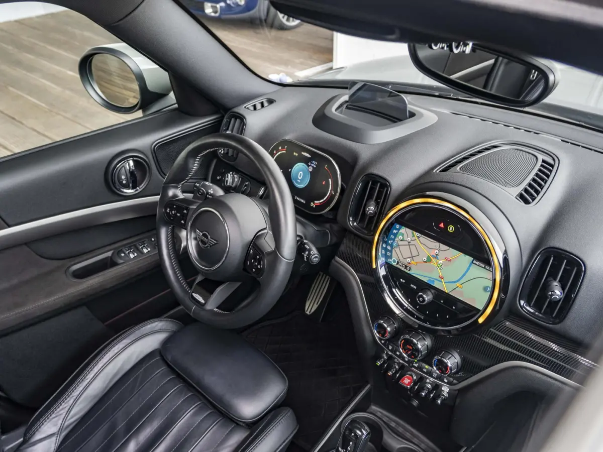 John Cooper Works ALL4 | Panoramadak | Voorruit verwarming | Stoel en Stuur verwarming | Adaptive Cruise Control