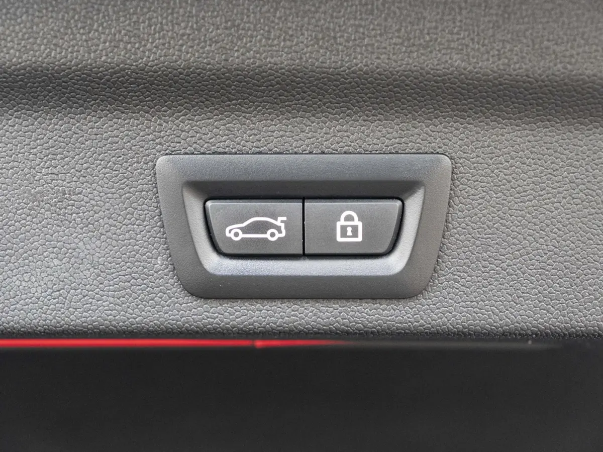 John Cooper Works ALL4 | Panoramadak | Voorruit verwarming | Stoel en Stuur verwarming | Adaptive Cruise Control