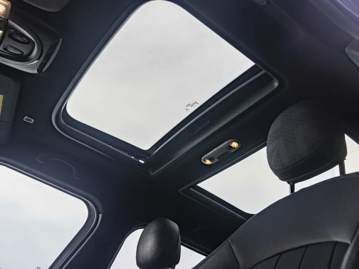 John Cooper Works ALL4 | Panoramadak | Voorruit verwarming | Stoel en Stuur verwarming | Adaptive Cruise Control
