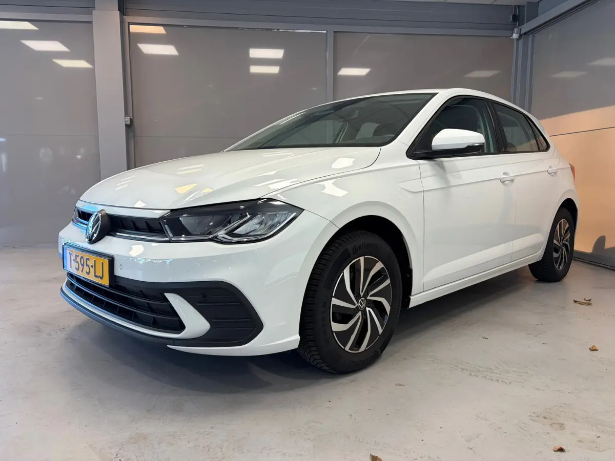 1.0 TSI Life Business | CLIMA | CAR PLAY | NAVI |