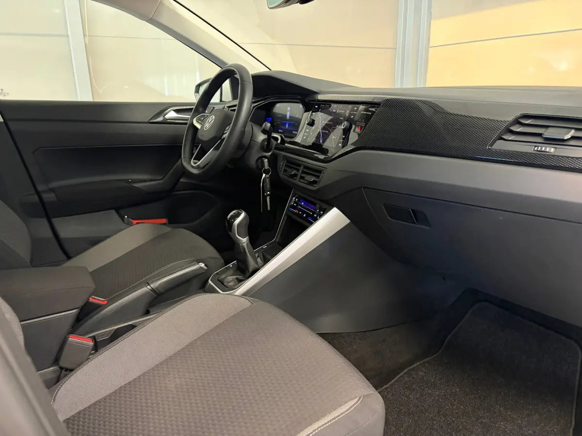 1.0 TSI Life Business | CLIMA | CAR PLAY | NAVI |