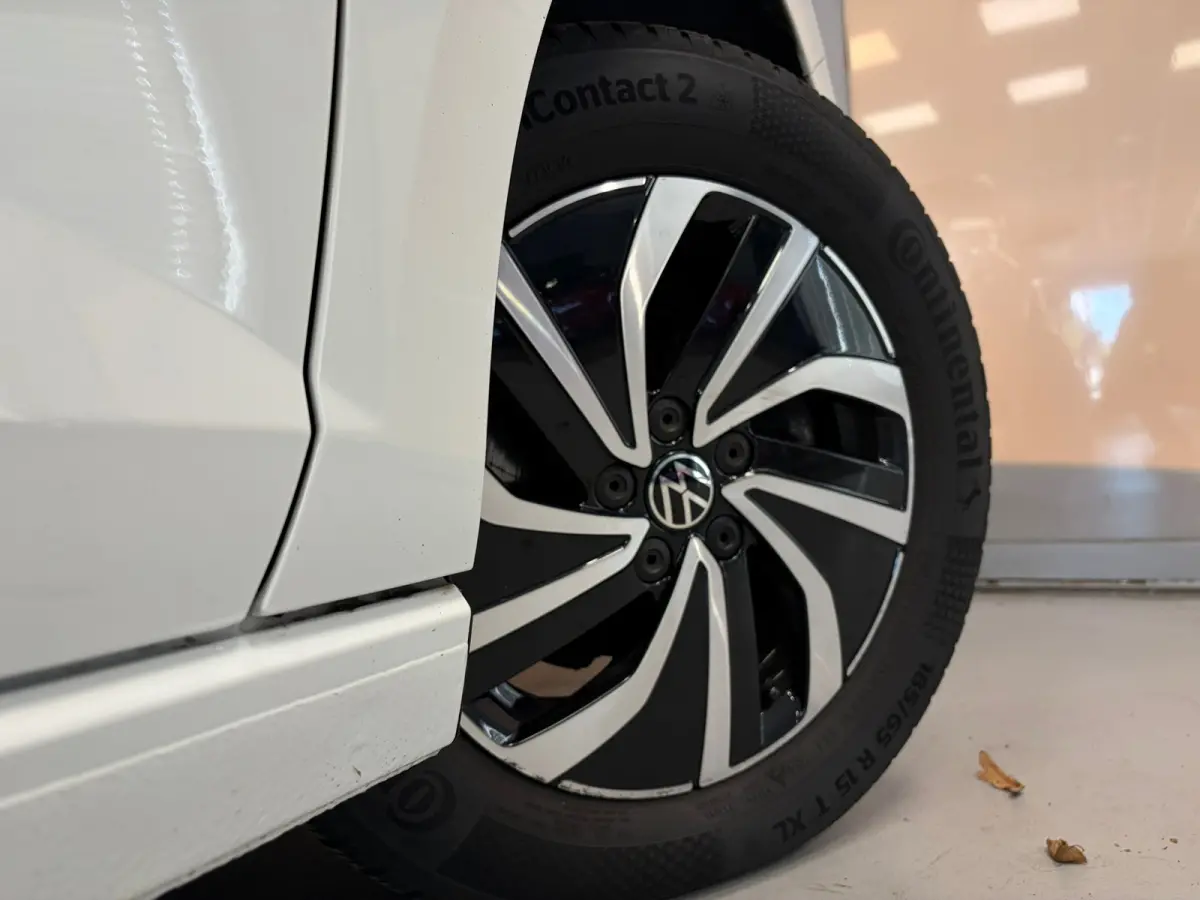 1.0 TSI Life Business | CLIMA | CAR PLAY | NAVI |